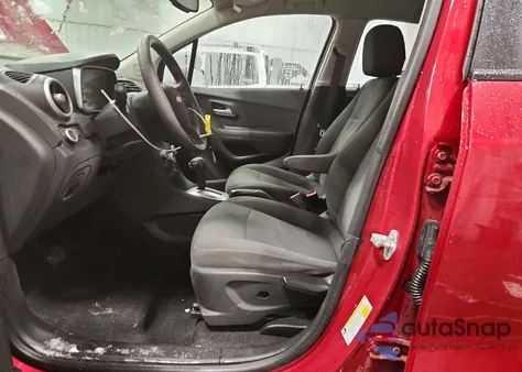 2015 Chevrolet Trax 1Ls z USA, uszkodzony, nr VIN KL7CJPSBXFB181460